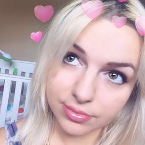 Meet your Posher, Cecilia